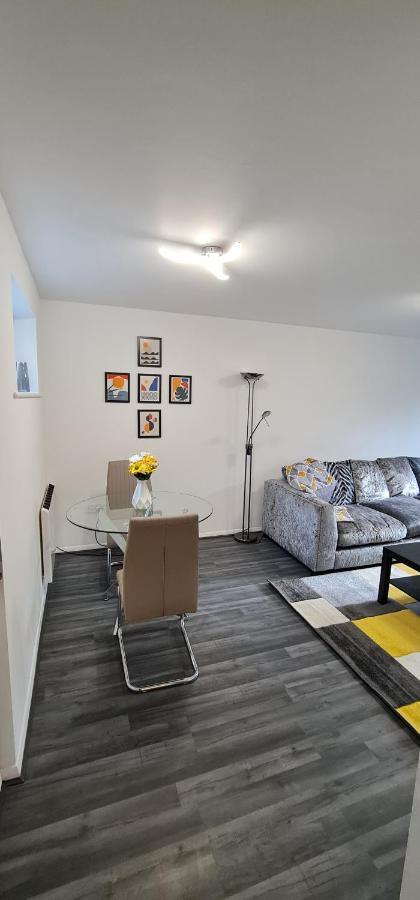 1 Bedroom Service Apartment With Netflix West Thurrock Ngoại thất bức ảnh