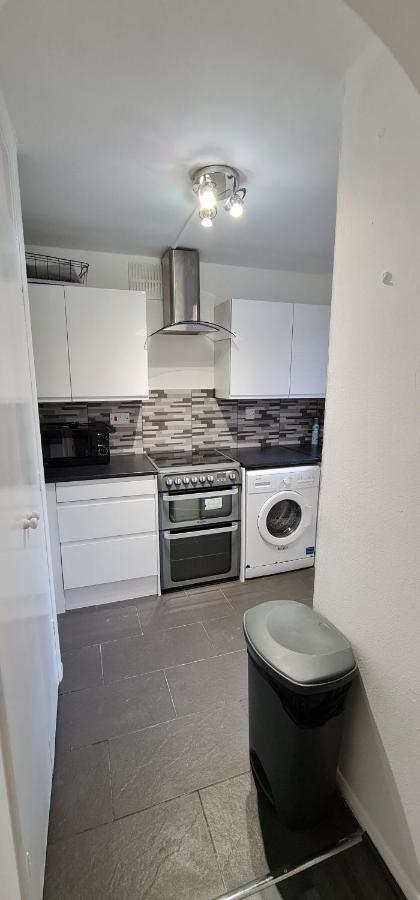 1 Bedroom Service Apartment With Netflix West Thurrock Ngoại thất bức ảnh