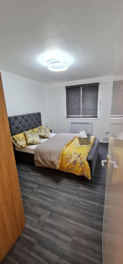 1 Bedroom Service Apartment With Netflix West Thurrock Ngoại thất bức ảnh