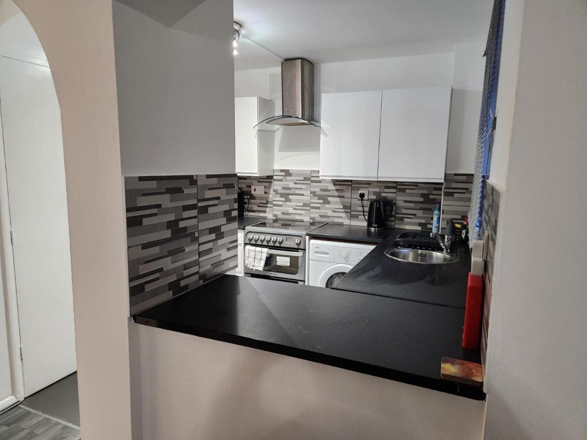 1 Bedroom Service Apartment With Netflix West Thurrock Ngoại thất bức ảnh